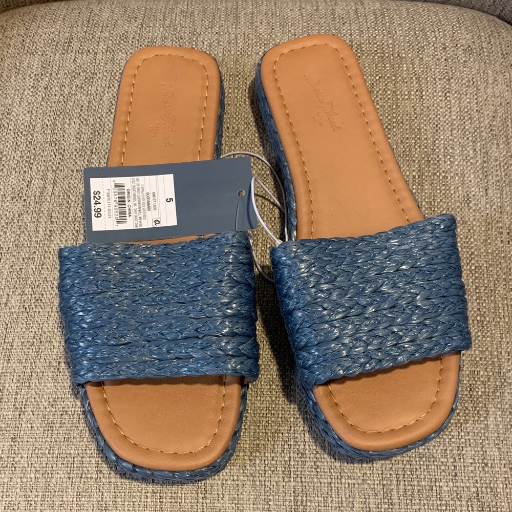 Universal Thread Women's 5 Mardi Raffia Platform Slide Sandals Blue